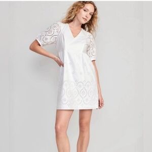 Old Navy NWT white eyelet dress size medium